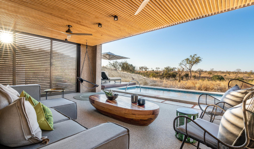 Sabi Sabi Earth Lodge is a masterpiece of design, artistry and innovation in harmony with nature, resulting in almost every facet of the lodge being embraced by the surrounding environment.